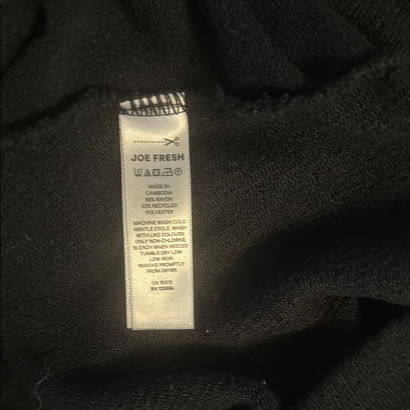 Joe Fresh Black Women's Top - Picture 6 of 8